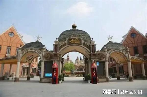 九游娱乐：2024上海安徒生童话乐园开启“国风新春奇妙童话游园会”(图3)