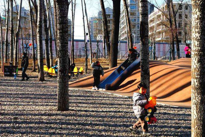 特色健身步道、儿童游乐场…快来顺义这处火出圈的宝藏公园逛一逛→(图6)