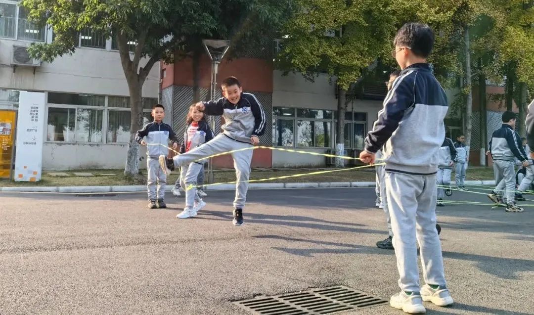 九游娱乐：常练常赛常运动畅享快乐在校园！