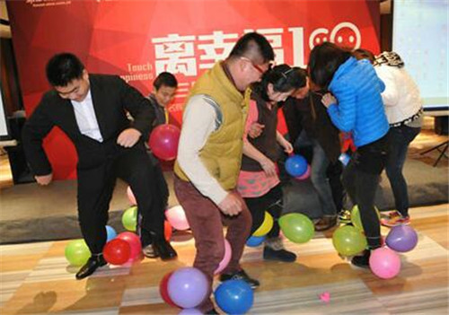 九游app：趣味互动：让户外活动燃爆全场的游戏推荐