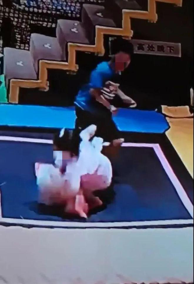 周末“遛娃”要注意！这些游乐项目其实很危险→