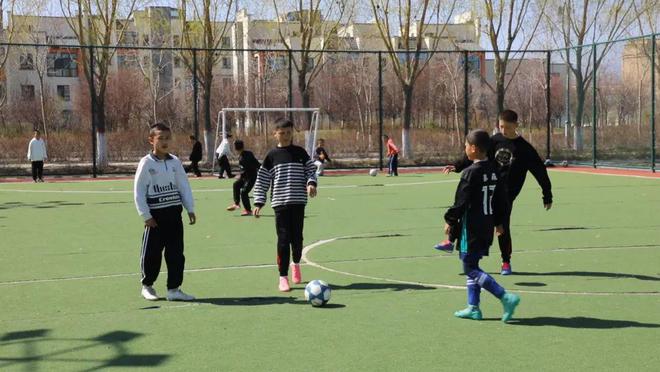 九游娱乐：网络中国节·清明丨春日“动”起来(图2)