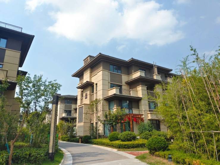 营销中心-西安西港兰池郡建面约228-259㎡内部优惠实景图低容积(图1)