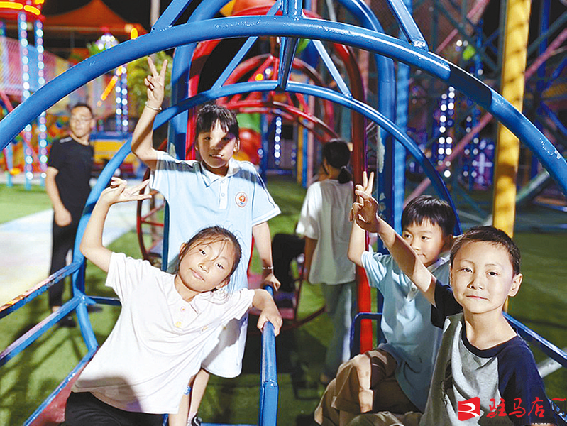 夏夜“遛”娃 快乐“童”行(图4)