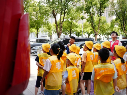 当芯青年遇见“小候鸟”：一场科技与温情的双向奔赴(图10)