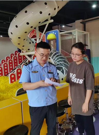 黑龙江省饶河县市场监管局严查儿童游乐场所安全(图1)