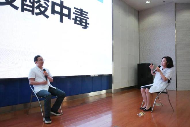 “医”路生花健康相伴——致敬第八届中国医师节(图2)