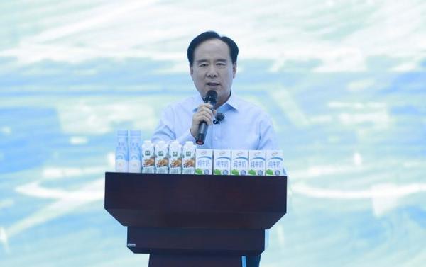 这个六一伊利把牛奶知识“玩”明白了！首部乳业科普剧本杀上线(图2)