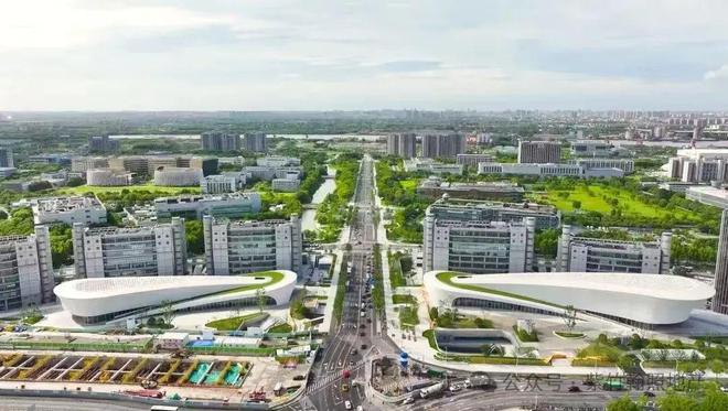 【官网最新】兰香湖贰号官方售楼处发布：臻品豪宅 耀世登场！(图4)