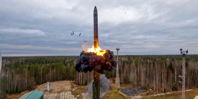 乌军突然开天眼一个早晨摧毁41架俄军军机：命中多架图95轰炸机(图10)