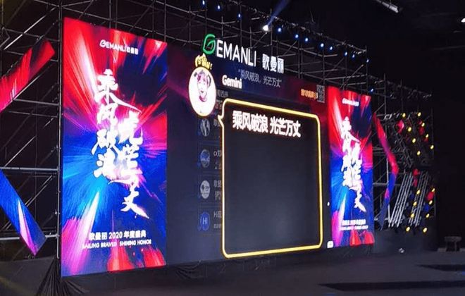 好玩到爆的酒吧聚会游戏!嗨翻全场_5个最能活跃气氛的酒吧小游戏(图4)