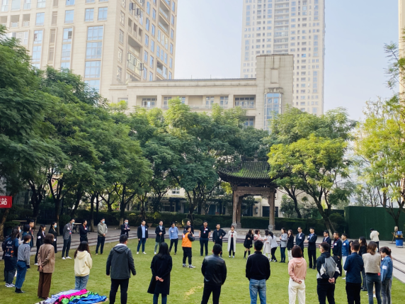 24个经典趣味拓展游戏（一）(图2)