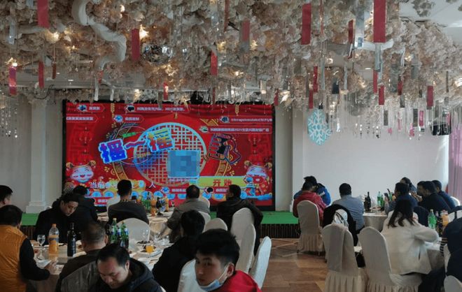 婚礼现场带着宾客玩的大屏幕互动小游戏是怎么免费制作的？(图3)