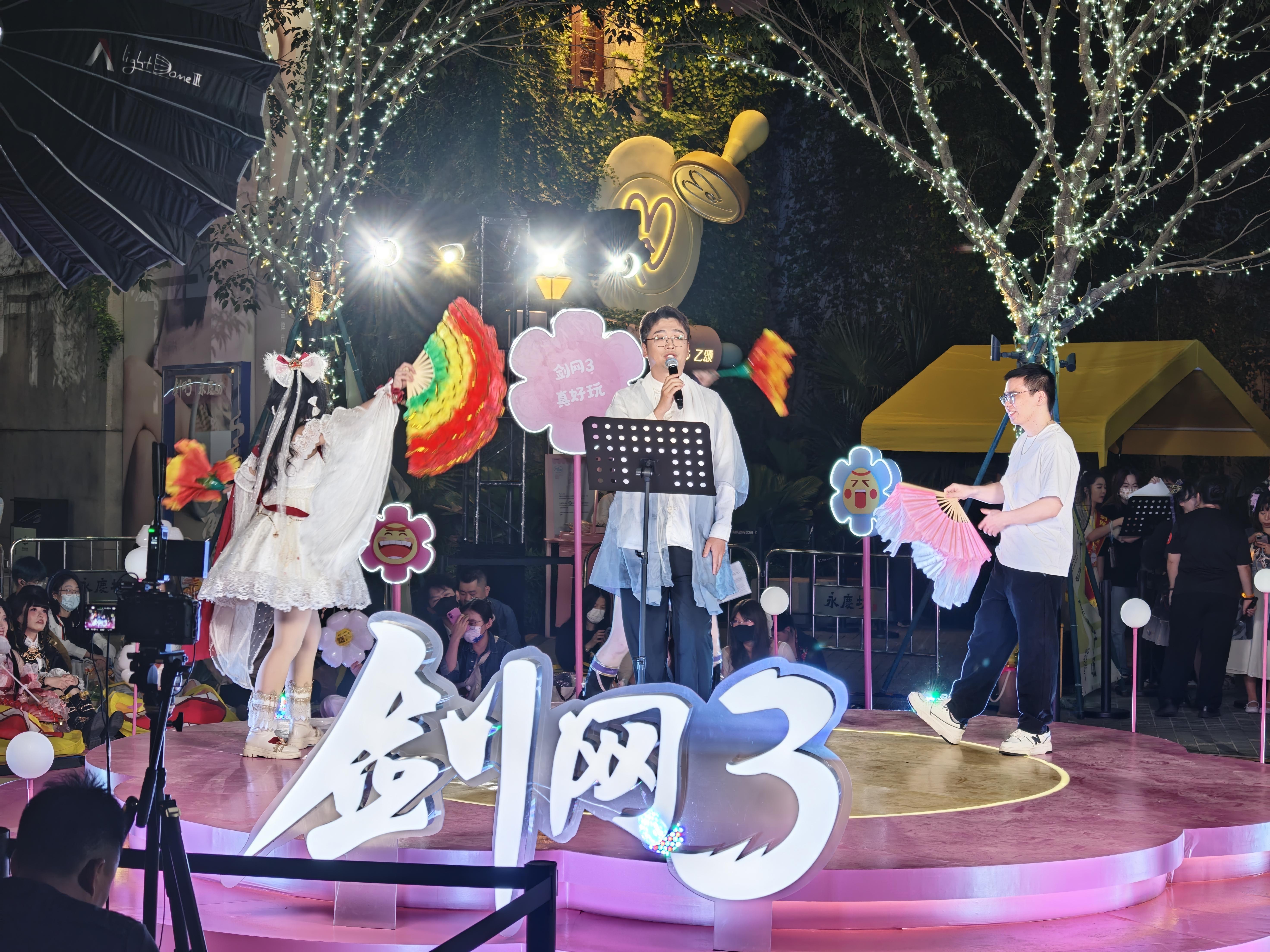 九游娱乐：当游戏IP遇上景区“游戏+文旅”如何塑造广东文旅消费新场景？｜记者观察(图2)