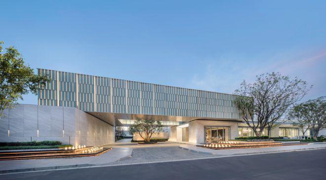 九游app：热搜榜首华润华发时代之城售楼处官方发布：大师级精装叠墅(图23)