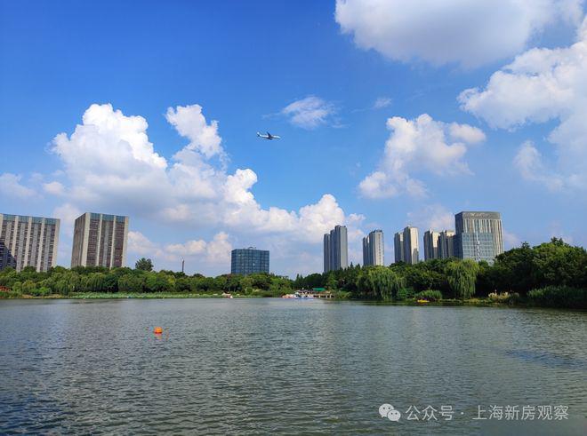 九游app：热搜榜首华润华发时代之城售楼处官方发布：大师级精装叠墅(图43)