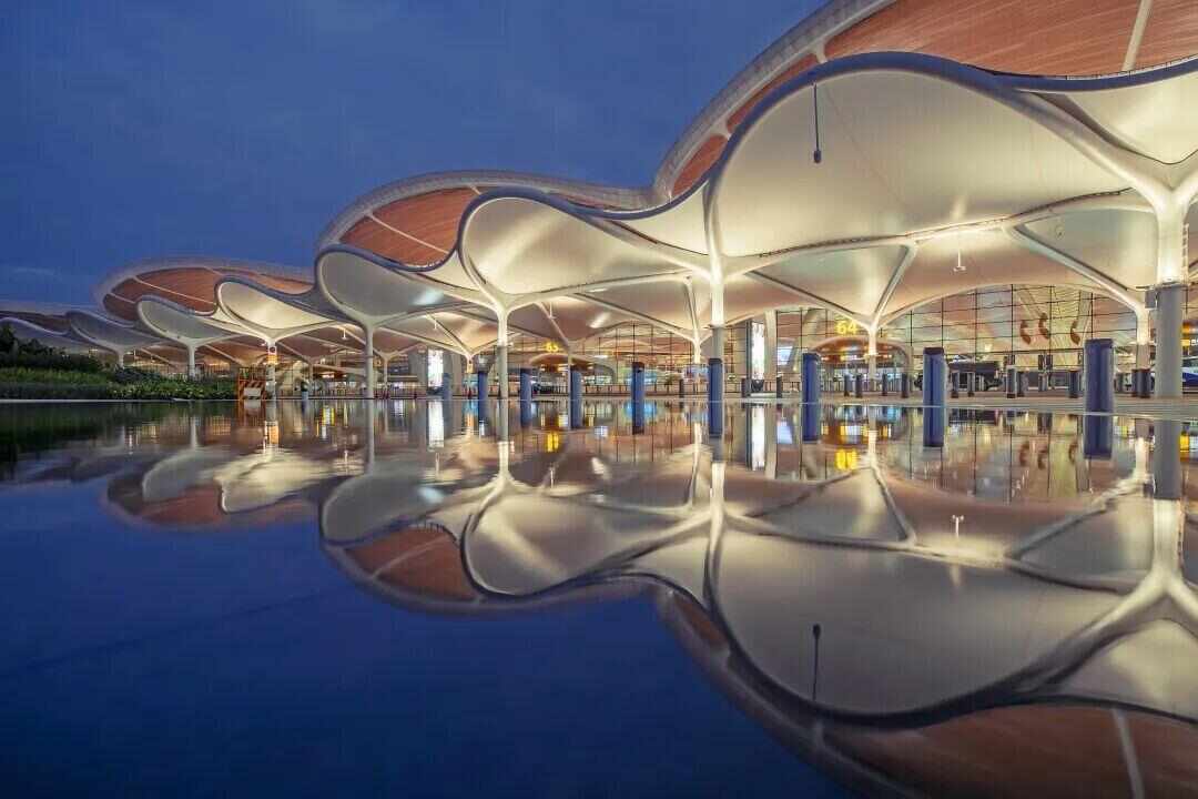 九游娱乐：超高颜值！白云机场T3航站楼已开放预约全国首创全景航空观景平台和瞭望塔等你来打卡(图4)