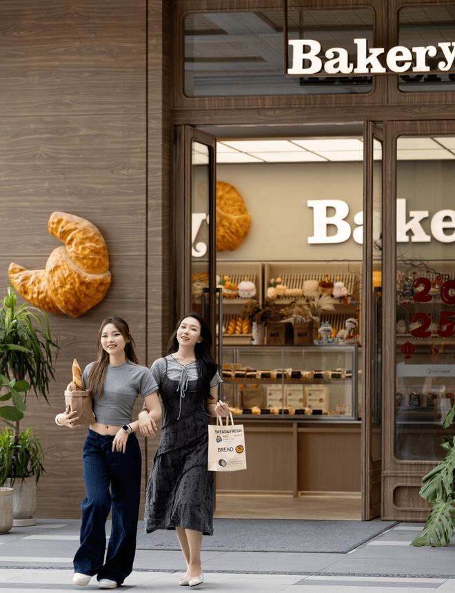 九游app：《揭秘三亚最值得买的楼盘：配套房价样板间视频全揭秘！(图9)