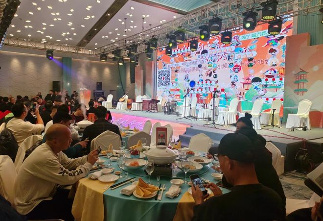 九游app：婚礼婚庆现场伴郎伴娘互动小游戏推荐！(图2)