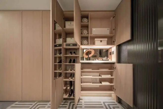 十一月百度热搜 @招商时代潮派官方售楼处电话：顶奢生活之选(图17)