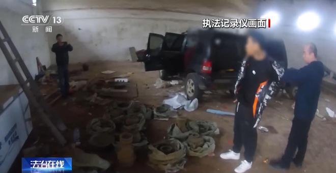 九游娱乐：看小说学盗墓挖走20余件国宝 特大盗墓案细节曝光(图19)