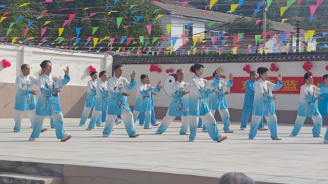 九游娱乐：记者观察丨当263户居民按下“幸福快捷键”：“改管一体”背后藏着什么？(图5)