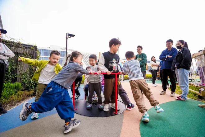 免费玩！长宁新添一座儿童乐园→(图2)