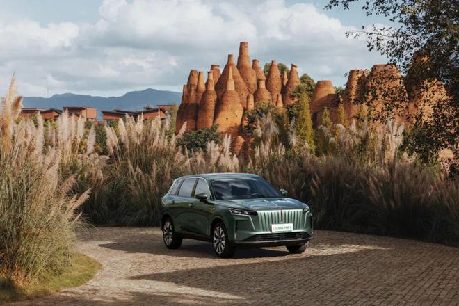 华山论剑｜对话柳长庆：从品牌焕新到战略升维红旗的变与不变(图6)