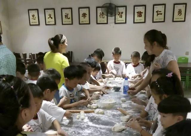 把30多个城郊农场爆改成孩子们的乐园他要做万千孩子的「田妈妈」(图8)