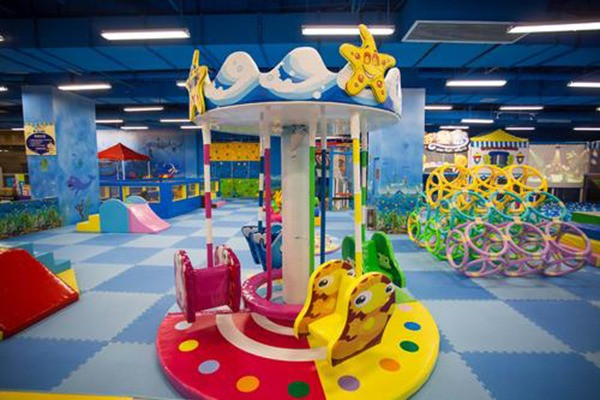 西安志诚塑木园林设施有限公司