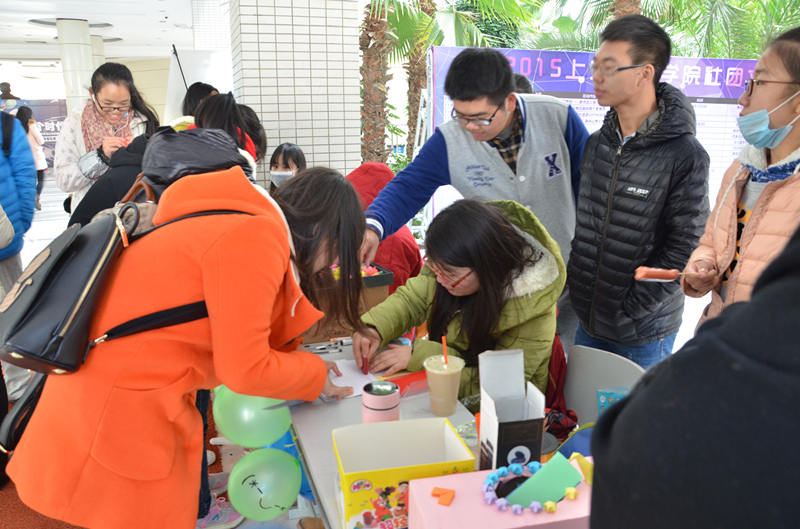 九游app：海口市青少年新春游园市集：骑遇国漫欢庆元旦文化盛宴吸引超5000人参与