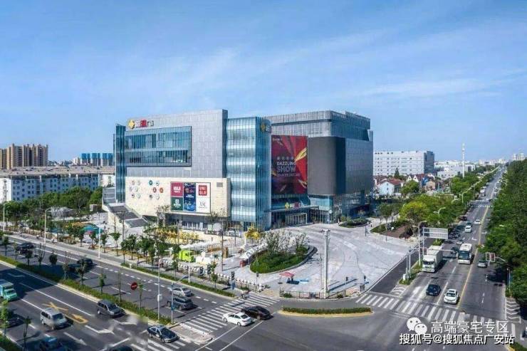 九游app：绿宝园翡梵售楼处最新发布(首页网站)绿宝园翡梵销售中心可详聊楼盘详情价格地址清晰告知配套成熟前台电话(图9)