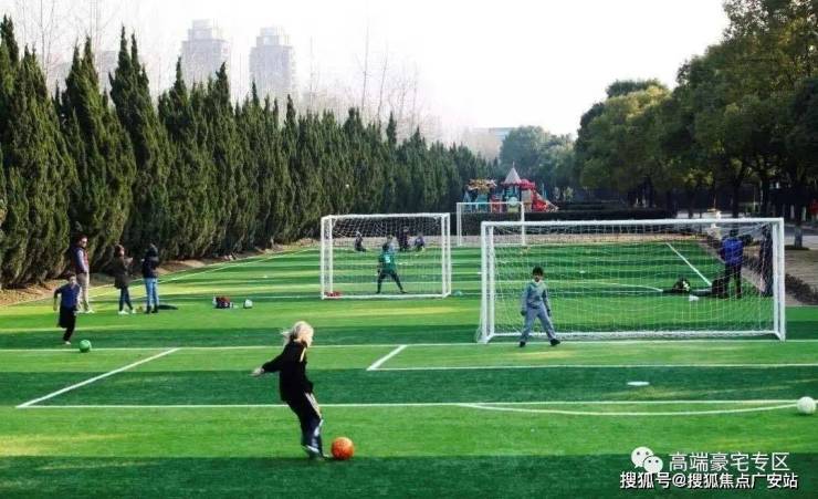 九游app：绿宝园翡梵售楼处最新发布(首页网站)绿宝园翡梵销售中心可详聊楼盘详情价格地址清晰告知配套成熟前台电话(图10)