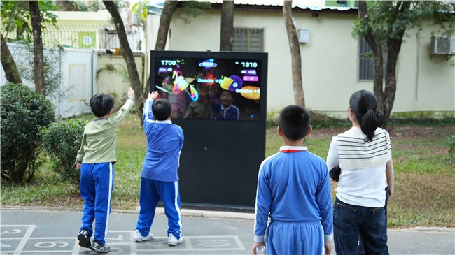 C-Life数智运动一体机落地深圳东湖公园打造儿童智慧游乐标杆(图7)