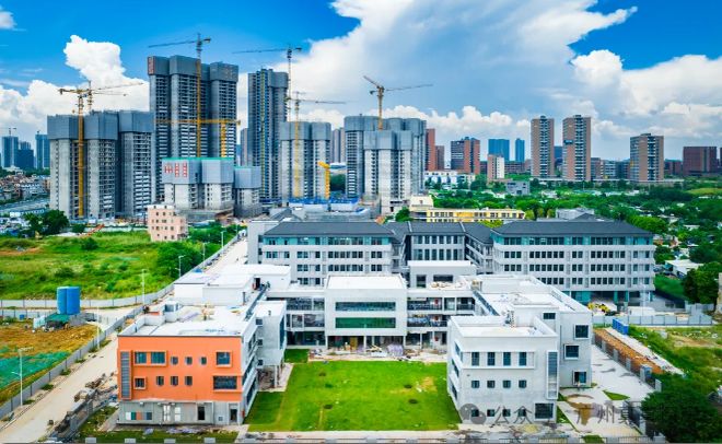 九游娱乐：⏳官方启幕星河余荫溪谷官方售楼处发布：盛大开盘诚邀参观！(图4)