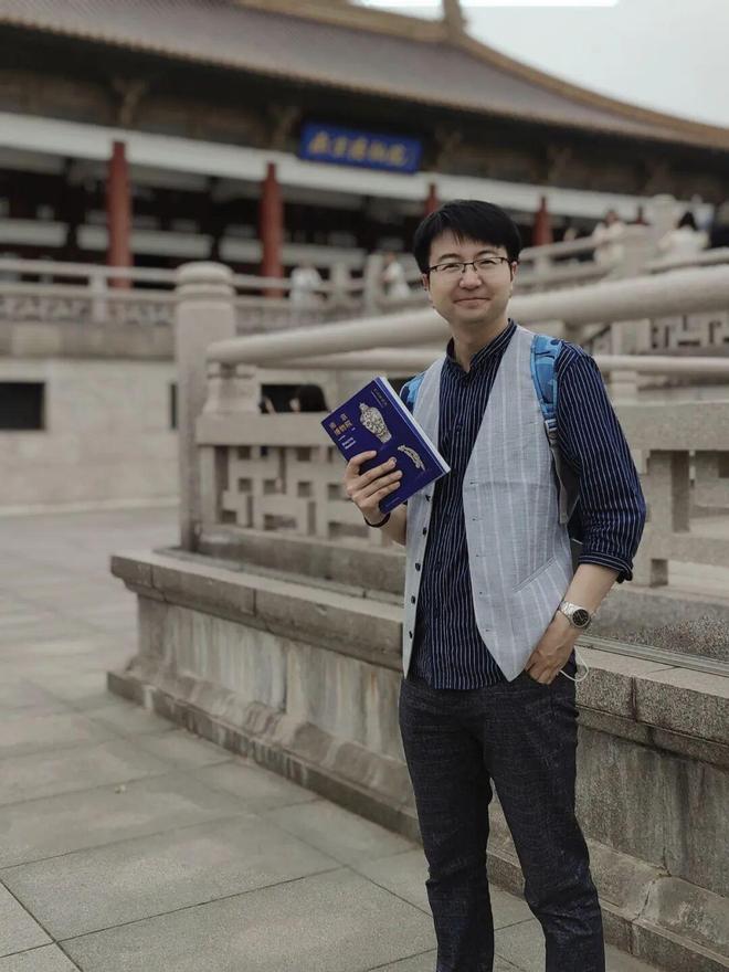 电子科大成都学院优秀教师李游：科成是我扎根成长的家！(图2)