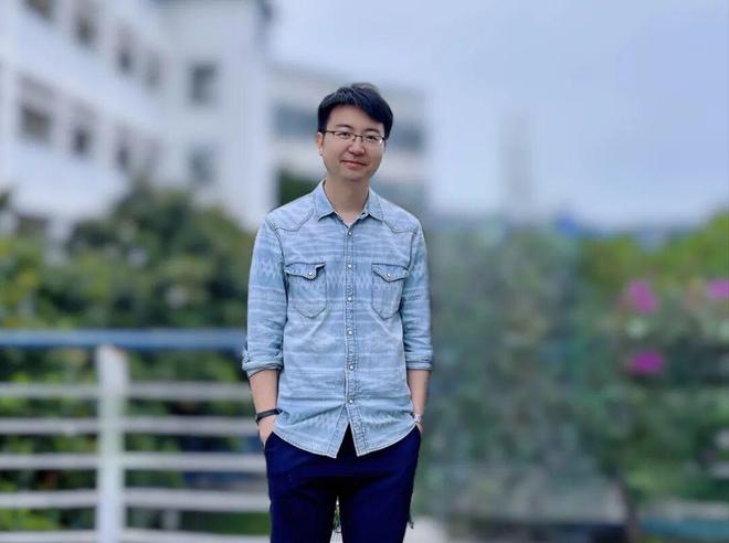 电子科大成都学院优秀教师李游：科成是我扎根成长的家！(图3)