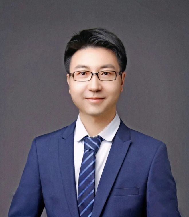 电子科大成都学院优秀教师李游：科成是我扎根成长的家！