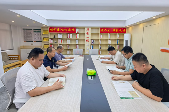 九游app：广西灵山烟草：书香润荔乡阅读筑未来